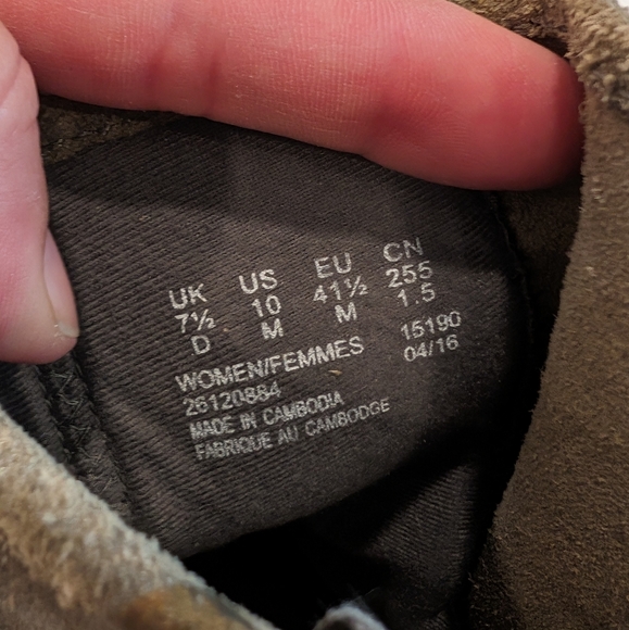 CLARKS Collection Nevella Devon Women's taupe suede zip ankle booties size 10 - Picture 2 of 15